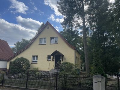 Charmantes Häuschen auf Erbbaurechtgrundstück in Kleinmachnow
