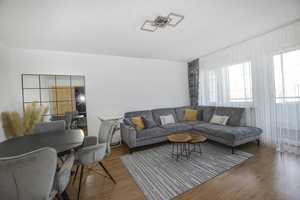 Modernisierte 3-ZKB Wohnung mit toller Aussicht in guter Lage in Augsburg – Augsburg – Vorschaubild 1