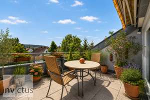 Wohnen über den Dächern von Heilbronn-Ost, DG-Whg. mit traumhaftem Blick auf die Weinberge u. Garage – Die vollständige Adresse der Immobilie erhältst du vom Anbieter., 74074 Heilbronn, Heilbronn – Vorschaubild 3