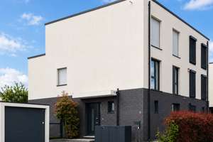 EXKLUSIVES FAMILIEN-WOHNEN in NORDENSTADT – Die vollständige Adresse der Immobilie erhältst du vom Anbieter., 65205 Nordenstadt, Wiesbaden – Vorschaubild 2