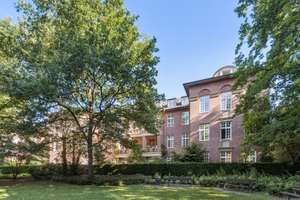 "UNVERGLEICHLICH"
Loftleben in Hamburg- das ist Ihre Chance!