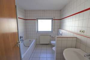 Einfamilienhaus mit Einlieger-Wohnung, Kamin,
Einbauküche und Wärmeluftpumpe – Die vollständige Adresse der Immobilie erhältst du vom Anbieter., 64405 Fischbachtal – Vorschaubild 12