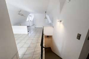 Helle 2-Zimmer-Wohnung mit Balkon und Stellplatz in gepflegtem Zweiparteienhaus in Köln-Vogelsang – 50829 Vogelsang, Köln – Vorschaubild 6
