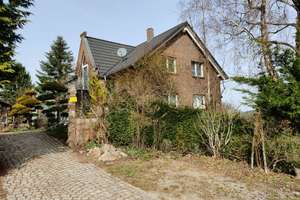 Einfamilienhaus mit ELW 255qm mit 3966qm Garten, EKl A+, Bj 2013 – Die vollständige Adresse der Immobilie erhältst du vom Anbieter., 72178 Waldachtal – Vorschaubild 3