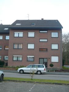 2 -Zimmer-Dachgeschoss-Whg. zu vermieten!