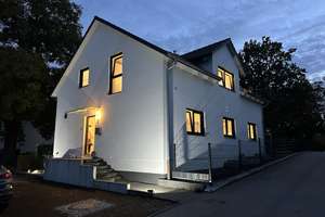 Nähe Tutzing, OT Kampberg. Großes modernes EFH mit A+ – Die vollständige Adresse der Immobilie erhältst du vom Anbieter., 82327 Tutzing – Vorschaubild 2