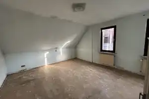 Einfamilienhaus mit viel Platz, Potenzial und Stellplatz – Rhein-Pfalz-Kreis – Vorschaubild 6