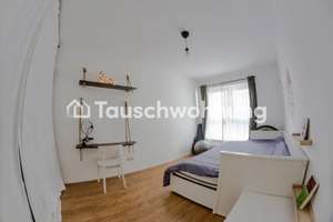 Tauschwohnung: 2-Zimmer-Wohnung gegen 3- bis 4-Zimmer-Wohnung gesucht – Schönhauser Allee 10000, 10119 Prenzlauer Berg, Berlin – Vorschaubild 1