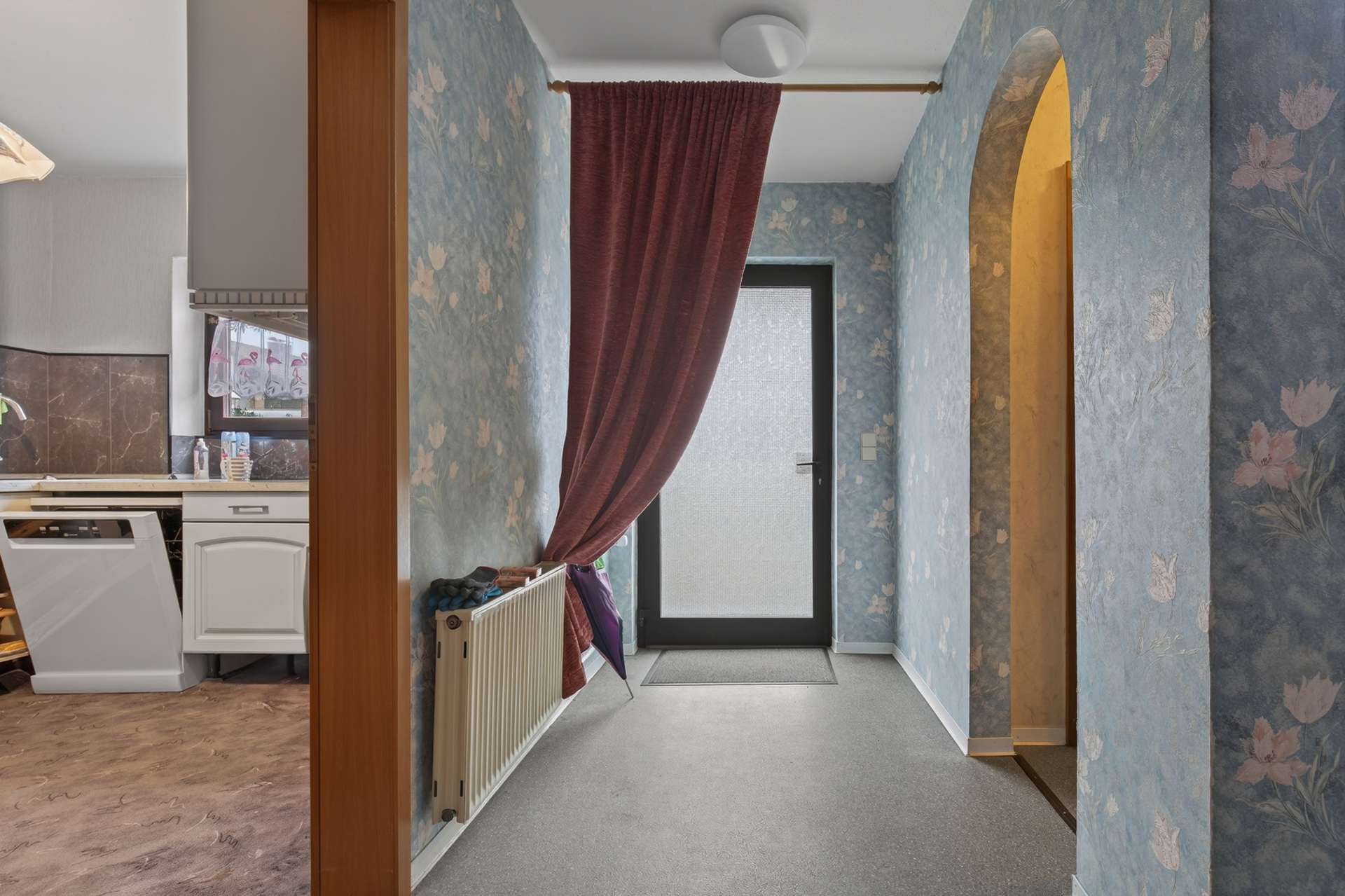 Immobilie in Dettenheim - Viel Platz für Ihre Ideen – renovierungsbedürftige Doppelhaushälfte in Dettenheim - Bild 11