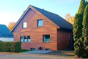 Licht, Wärme, Lebensfreude- Ihr neues Wohngefühl im Einfamilienhaus in Salzkotten!  – Die vollständige Adresse der Immobilie erhältst du vom Anbieter., 33154 Salzkotten – Vorschaubild 1