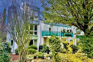 Traumhafte Dreiraumwohnung mit Südterrasse in ruhiger, grüner Lage!