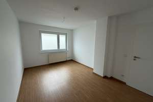 Helle 3-Zimmer-Wohnung im 1. OG mit Balkon in Darmstadt-Ost – Roßdörfer Straße 43, 64287 Darmstadt-Ost, Darmstadt – Vorschaubild 3