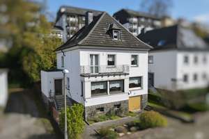VR IMMO: Repräsentative Unternehmer-Villa mit vielseitigem Nutzungspotenzial. – Die vollständige Adresse der Immobilie erhältst du vom Anbieter., 58762 Altena – Vorschaubild 3