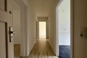 Gemütliche 3 Zimmer-Wohnung mit Balkon – Artlenburger Straße 6, 23556 Sankt Lorenz Nord, Lübeck – Vorschaubild 2