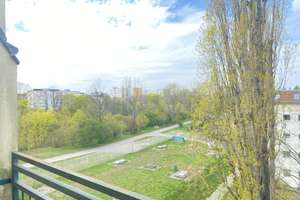 Vermietete Dachgeschosswohnung! 2 Zimmer mit Balkon und einem phantastischen Ausblick! – Suderoder Str. 47A, 12347 Britz, Berlin – Vorschaubild 3