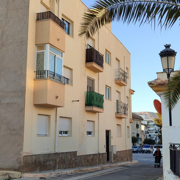 Wohnung zum Verkauf in Purchena, Almería, mit drei Schlafzimmern.