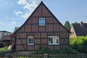 Kleines Einfamilienhaus mit großem Grundstück in Rinteln Süd! – Die vollständige Adresse der Immobilie erhältst du vom Anbieter., 31737 Rinteln – Vorschaubild 2