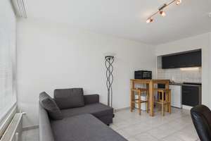 BIEBRICHER ALLEE - HELLES APARTMENT MIT BALKON, TAGESLICHTBAD UND KELLER – Die vollständige Adresse der Immobilie erhältst du vom Anbieter., 65187 Biebrich, Wiesbaden – Vorschaubild 4