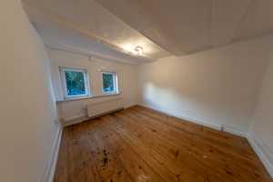 Gemütliches Haus mit Garten im Herzen von Eiserfeld | WG-geeignet | Renoviert | Altbau – In der Enke 2, 57080 Siegen-Wittgenstein (Kreis) – Vorschaubild 5
