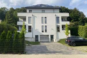  moderne Wohnung im außergewöhnlichen Stadthaus centrums & naturnah