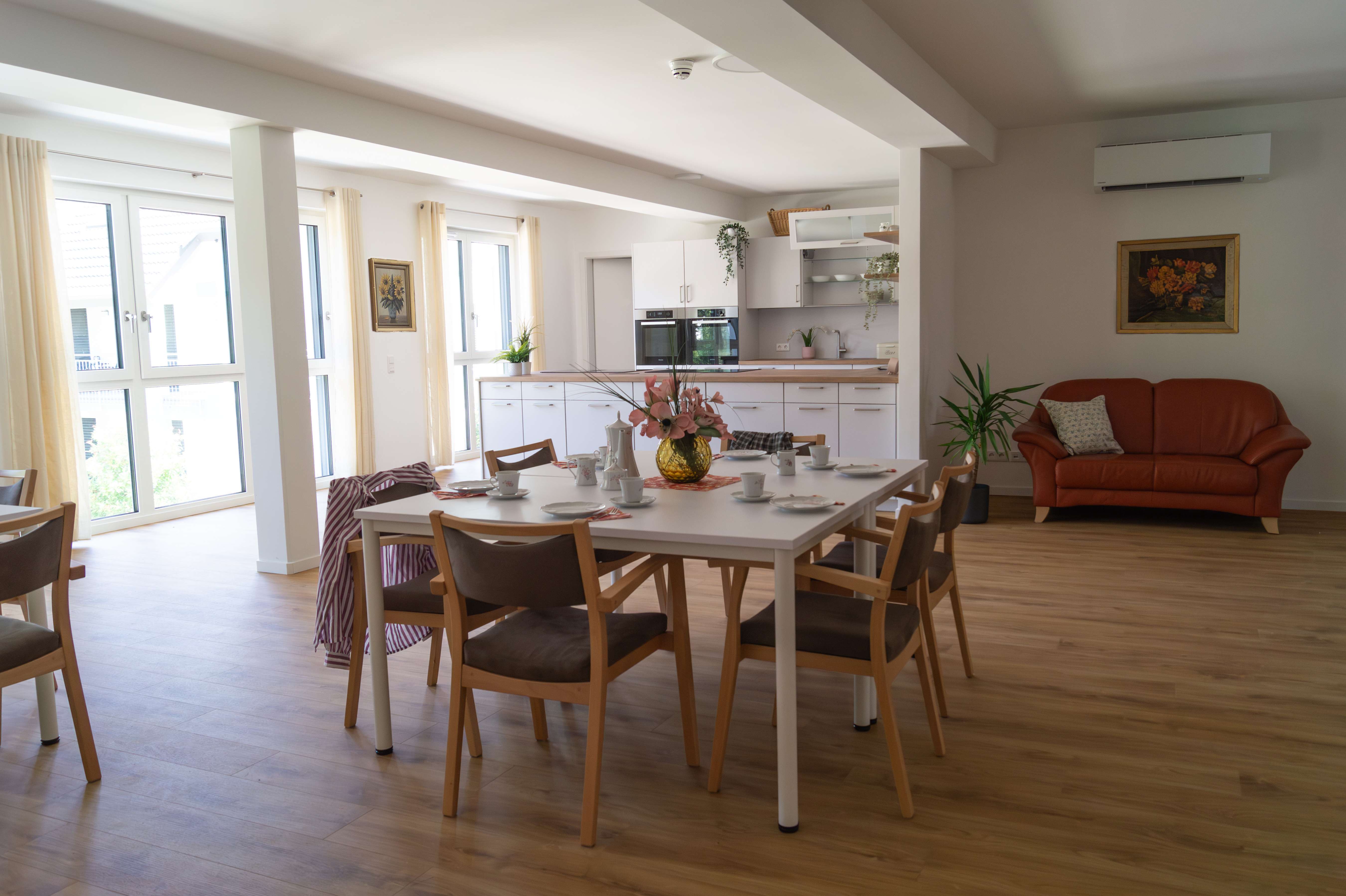 Immobilie in Aurachtal - *Attraktive Kapitalanlage in Top-Lage – über 4% Bruttorendite* Exklusives Appartement in Senioren WG - Bild 3