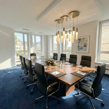 STOCK - Modernes Büro |  Isarttornähe