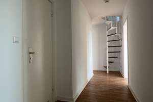 Charmante Dachgeschoss-Maisonette in ruhiger, grüner Wohnlage – Die vollständige Adresse der Immobilie erhältst du vom Anbieter., 22399 Poppenbüttel, Hamburg – Vorschaubild 4