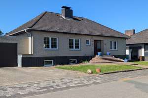 modernisierter 4-Zimmer-Bungalow mit Vollkeller & Garage – Jollenstr. 8, 21720 Grünendeich – Vorschaubild 1