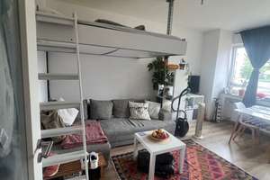 Helle 1-Zimmer-Wohnung mit Hochbett in Köln-Kalk (Kalker Hauptstraße) – Kalker Hauptstraße 103, 51103 Kalk (Ortsteil), Köln – Vorschaubild 1