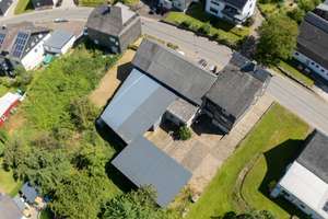 Zweifamilienhaus mit neuer Nahwärme, Carport und Scheune – viel Platz für Wohnen & Hobby – Die vollständige Adresse der Immobilie erhältst du vom Anbieter., 55483 Kappel – Vorschaubild 3