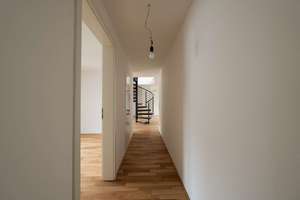 Stilvolle Maisonette mit 5 Zimmern im Herzen der Mainzer Altstadt – Die vollständige Adresse der Immobilie erhältst du vom Anbieter., 55116 Altstadt, Mainz – Vorschaubild 2