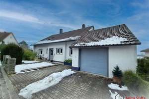 Familienfreundliches Wohnhaus mit flexiblem Raumkonzept in begehrter Lage – Die vollständige Adresse der Immobilie erhältst du vom Anbieter., 91413 Neustadt an der Aisch – Vorschaubild 1