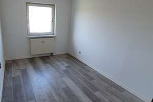 Großzügige Familienwohnung ! Toll renoviert - Sonnenbalkon inklusive – Radegaster Straße 13, 6842 Innerstädtischer Bereich Süd, Dessau-Roßlau – Vorschaubild 3