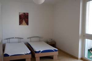 Schöne drei Zimmer Wohnung nach der Renovierung. – Singerstrasse 38, 10243 Friedrichshain, Berlin – Vorschaubild 7