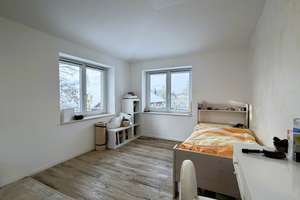 Property thumbnail 12