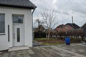 Frisch saniert und renovierte DHH – Die vollständige Adresse der Immobilie erhältst du vom Anbieter., 33659 Senne, Bielefeld – Vorschaubild 1