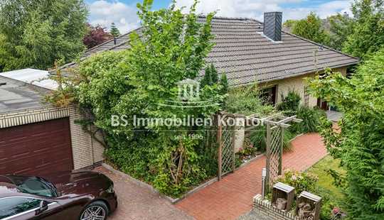 Bild von Renovierter Winkelbungalow mit Terrasse und Gartenanlage in ruhiger Sackgassenlage!