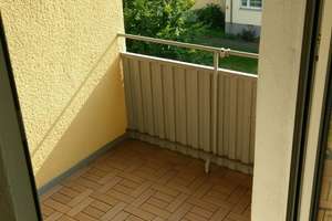 Wohnung direkt am Grünstreifen in Sennestadt mit Loggia u. Garage – Nagoldweg 16, 33689 Sennestadt, Bielefeld – Vorschaubild 10