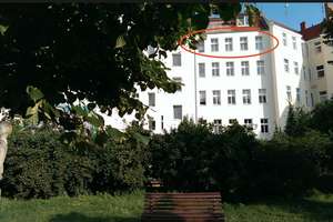 PROVISIONSFREI, Lichtdurchflutete, kernsanierte Oase mit Parkblick im ruhigen Gartenhaus – Stettiner Straße 30, 13357 Gesundbrunnen, Berlin – Vorschaubild 1
