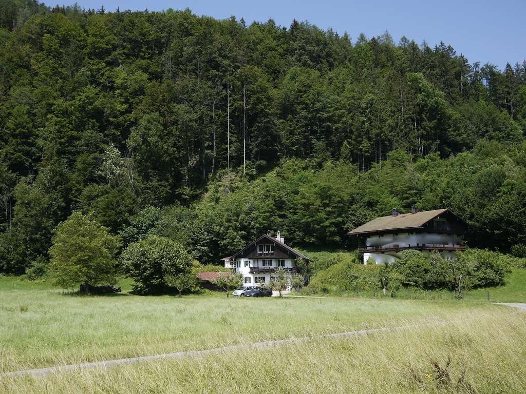 Immobilie in Kiefersfelden - Historisches Landhaus mit Kaiserblick auf 1,2 ha Grund von Privat - Bild 1