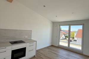 ERSTBEZUG: Exklusive 2-Zimmer Dachgeschosswohnung mit hochwertiger Einbauküche & Balkon in Mailing – Brunellenstraße 8, 85055 Mailing, Ingolstadt – Vorschaubild 3