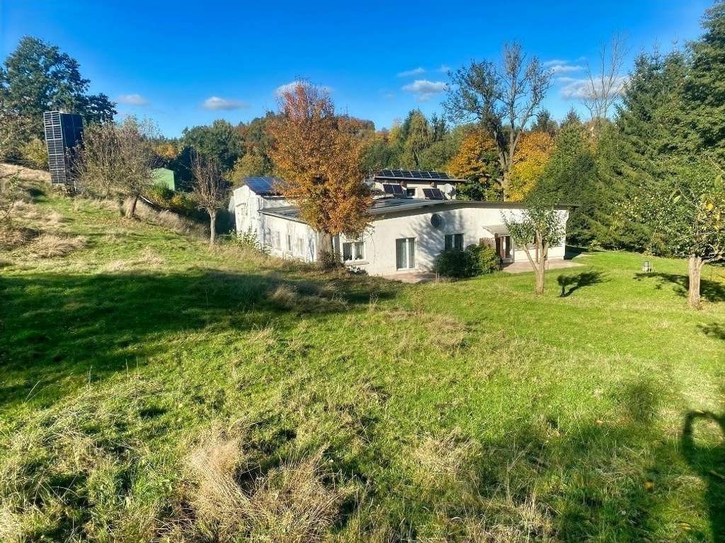 Immobilie in Netzschkau - Anwesen mit vielen Möglichkeiten ! - Bild 0