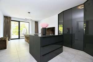 Exklusive Penthouse Wohnung, modern möbliert mit Stellplatz in Stuttgart Giebel – Die vollständige Adresse der Immobilie erhältst du vom Anbieter., 70499 Giebel, Stuttgart – Vorschaubild 6