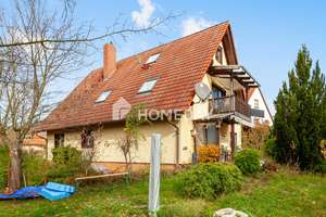 Ruhig gelegenes Mehrfamilienhaus mit 3 WE, Gartenidylle und attraktivem Entwicklungspotenzial – Die vollständige Adresse der Immobilie erhältst du vom Anbieter., 90617 Puschendorf – Vorschaubild 1