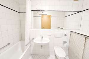Exklusive 1-Zimmer-Wohnung mit Balkon, Skylineblick & TG-Stellplatz in Bestlage Bockenheim – 60486 Bockenheim, Frankfurt am Main – Vorschaubild 13
