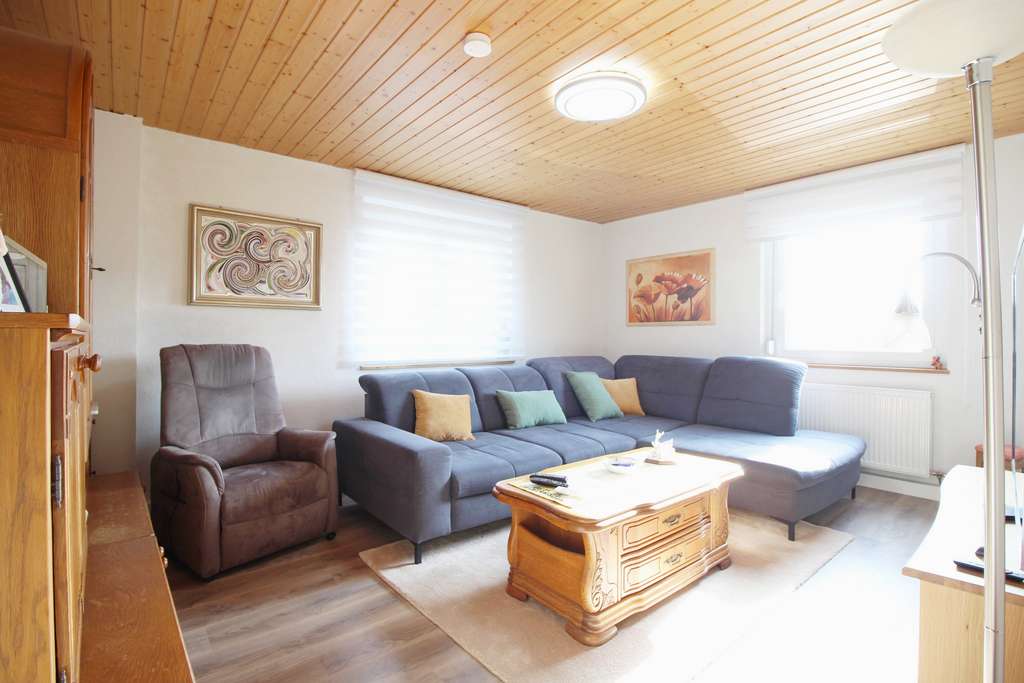 Immobilie in Möckmühl - Viel Raum zum Leben! Großes Haus mit viel Platz und tollen Möglichkeiten! - Bild 4