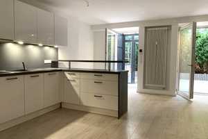 Charmante Altbauwohnung mit großer Sonnenterrasse – Ihr neues Zuhause in Berlin-Lichtenberg! – Berlin – Vorschaubild 3