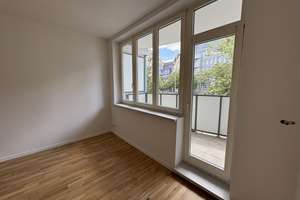 Hochwertig Renoviert: Freies 1,5-Zimmer-Apartment mit Balkon – Otto-Suhr-Allee 114, 10585 Charlottenburg, Berlin – Vorschaubild 5