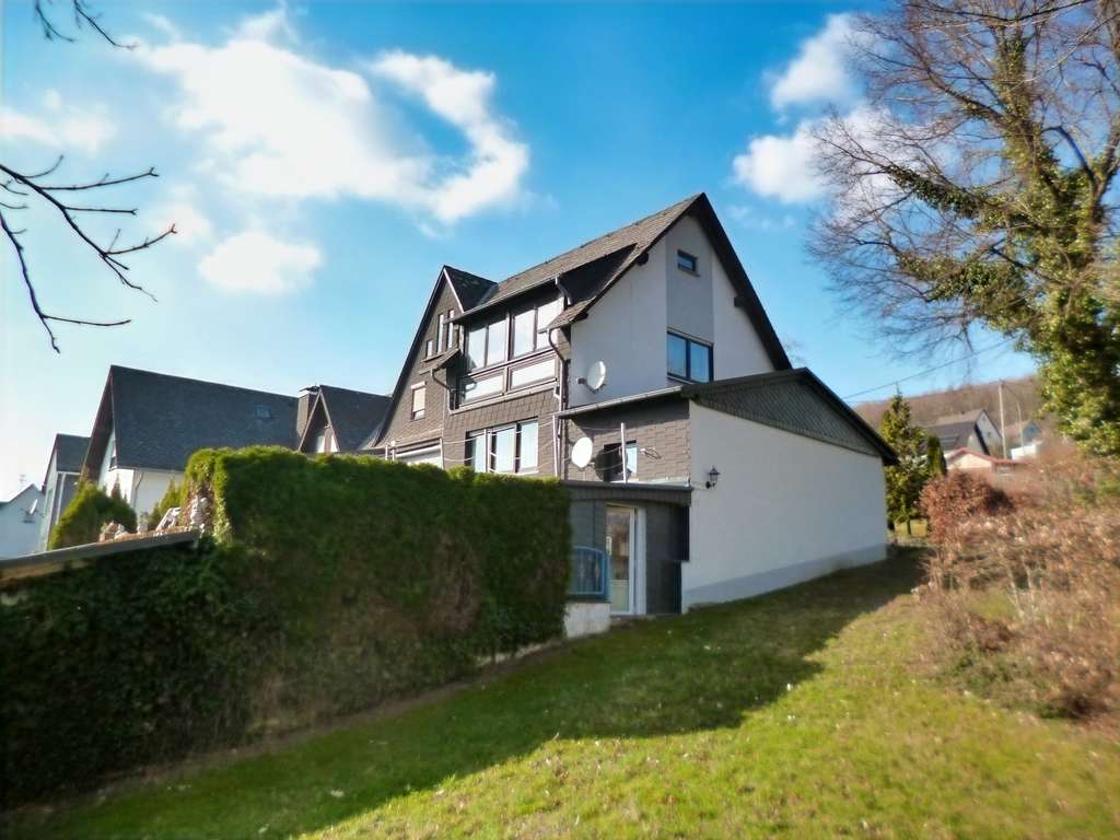 Immobilie in Molzhain - Genießer - Haus! Panoramablick, Wintergarten, Loggia, Balkone, Terrasse! - Bild 2