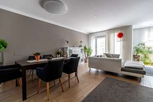 Charmantes Einfamilienhaus mit großzügigem Raumangebot und Garten – Die vollständige Adresse der Immobilie erhältst du vom Anbieter., 99092 Frienstedt, Erfurt – Vorschaubild 3